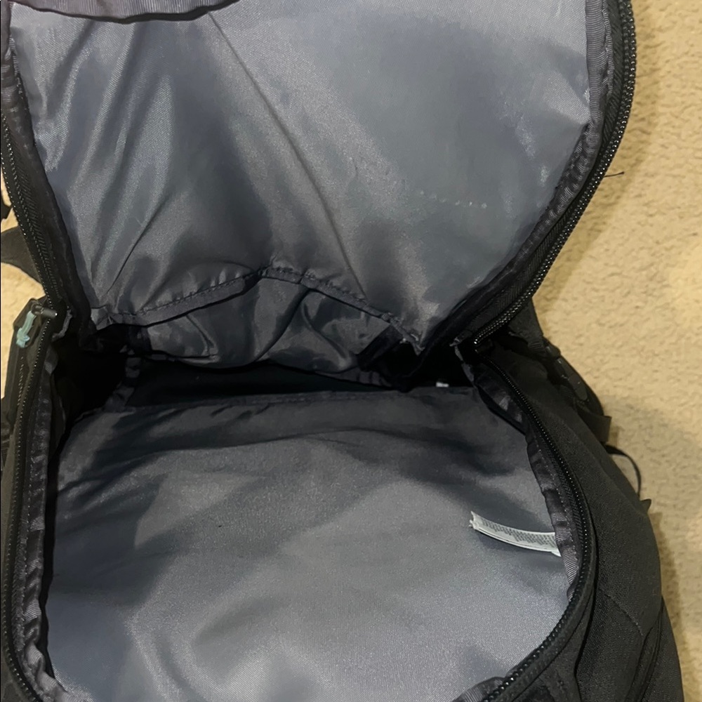 The North Face borealis backpack - Picture 10 of 12